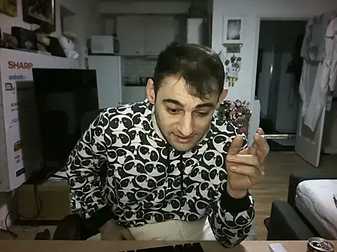 Snapshot of mihaimichael chatting on December 2, 2025, 3:47 pm mihaimichael online show from December 2, 2025, 3:47 pm