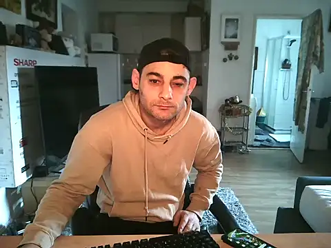 Snapshot of mihaimichael chatting on November 26, 2025, 2:17 pm mihaimichael online show from November 26, 2025, 2:17 pm