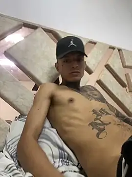 Snapshot of Herem369 chatting on February 5, 2026, 4:36 pm Herem369 online show from February 5, 2026, 4:36 pm