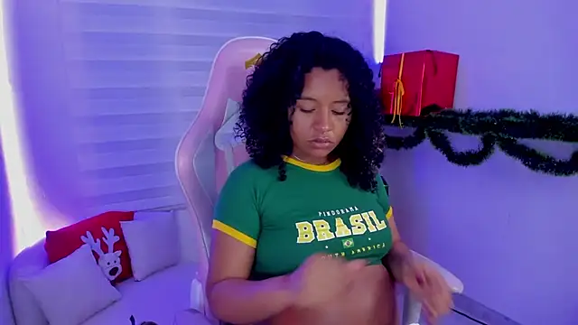 keyla roberts777 online show from November 29, 2025, 8:20 pm