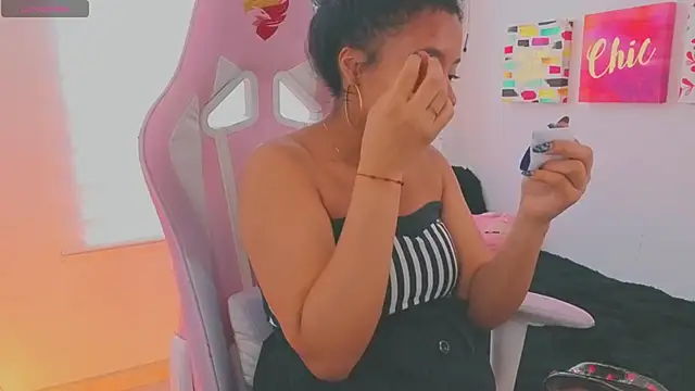 keyla roberts777 online show from October 1, 2025, 8:24 pm