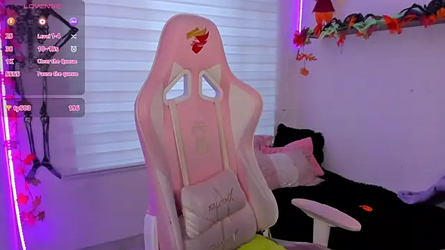 keyla roberts777 online show from November 1, 2025, 9:52 pm