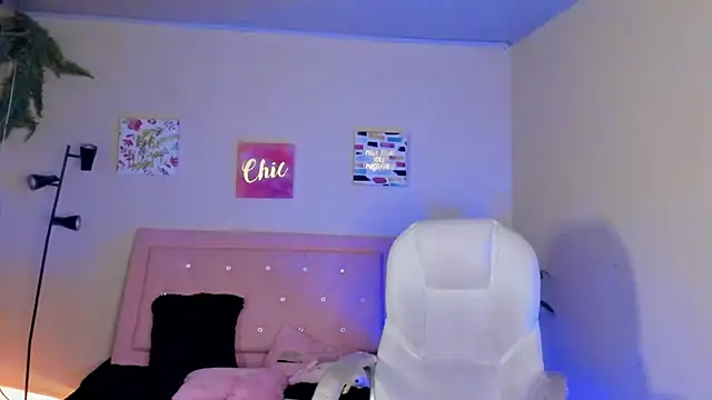 keyla roberts777 online show from February 20, 2025, 10:05 am