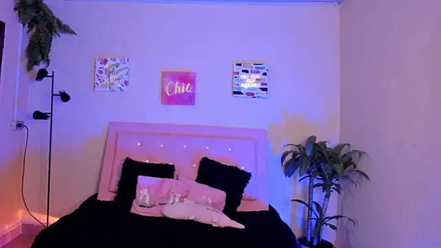 keyla roberts777 online show from February 23, 2025, 6:38 am