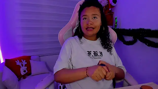 keyla roberts777 online show from November 27, 2025, 9:26 pm