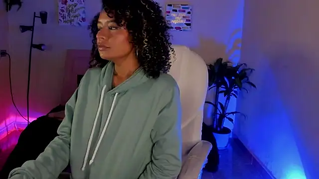 keyla roberts777 online show from February 21, 2025, 9:02 am