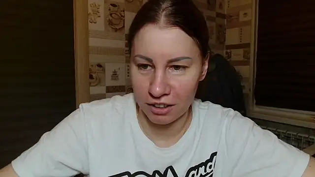 TherestlessKitty online show from April 5, 2026, 10:16 pm