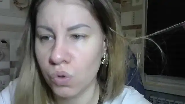 TherestlessKitty online show from February 6, 2026, 10:28 pm