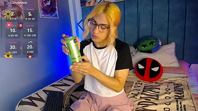 Snapshot of Samuel_Matthew chatting on October 23, 2025, 5:28 am Samuel Matthew online show from October 23, 2025, 5:28 am