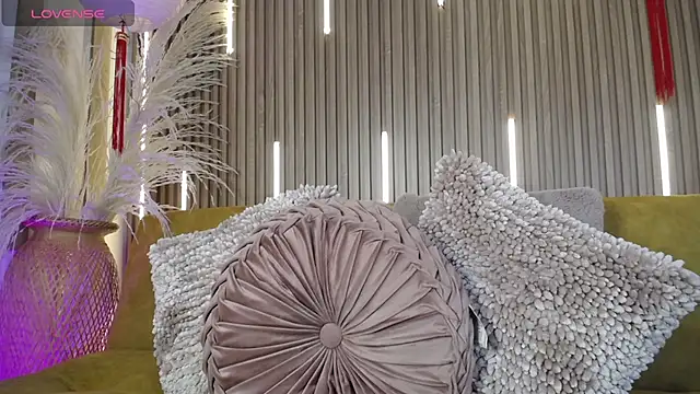 Tayzon Foxxx online show from March 18, 2026, 8:21 pm