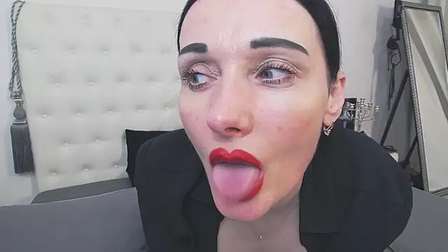 AlinaOnly online show from March 17, 2025, 5:16 pm