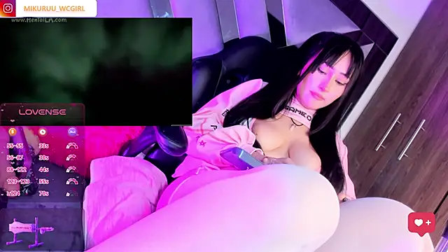 mikuru hara online show from February 15, 2025, 5:09 am