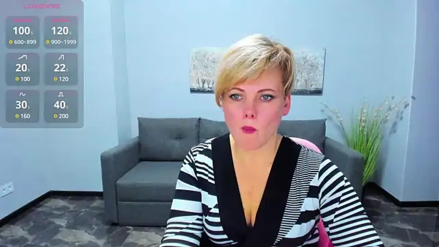 Snapshot of Julia_Wilsone chatting on January 26, 2025, 12:43 pm Julia Wilsone online show from January 26, 2025, 12:43 pm