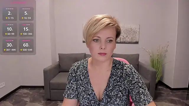 Julia Wilsone online show from February 11, 2025, 1:41 pm