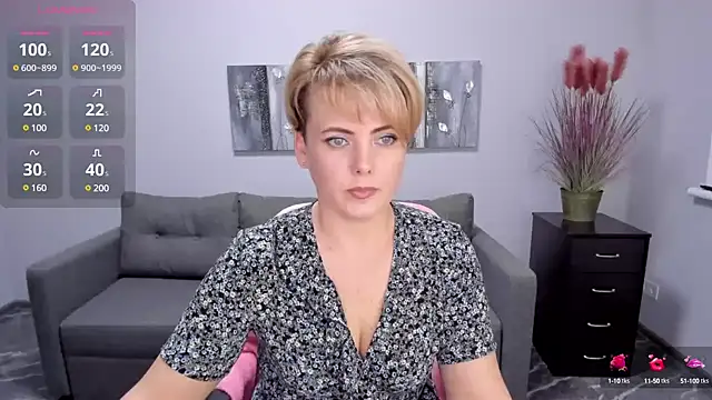 Snapshot of Julia_Wilsone chatting on February 1, 2025, 12:58 pm Julia Wilsone online show from February 1, 2025, 12:58 pm