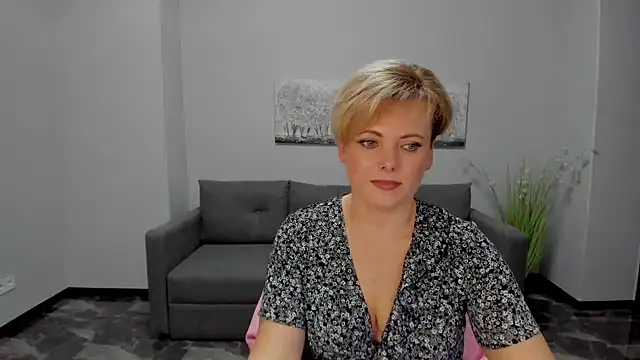 Snapshot of Julia_Wilsone chatting on January 28, 2025, 9:51 am Julia Wilsone online show from January 28, 2025, 9:51 am