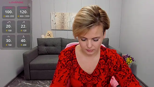 Snapshot of Julia_Wilsone chatting on February 3, 2025, 7:07 am Julia Wilsone online show from February 3, 2025, 7:07 am