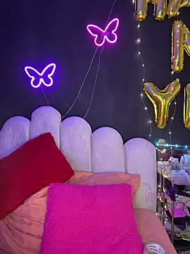 AlisonHoot69 online show from January 12, 2026, 10:47 pm