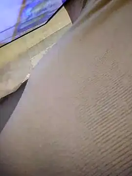 Gussie Bridie online show from October 24, 2025, 4:44 am