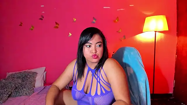 ivy roosx online show from March 14, 2026, 11:33 pm