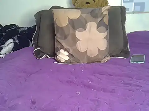 jeyberrie online show from September 18, 2025, 12:08 pm