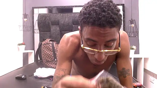 Jose Smoke online show from March 20, 2025, 4:07 am