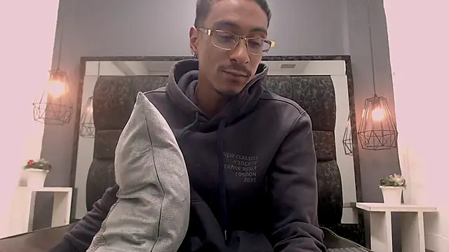 Jose Smoke online show from March 18, 2025, 7:01 am