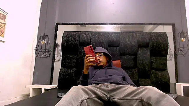 Jose Smoke online show from November 28, 2025, 4:12 am