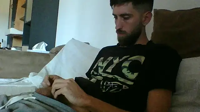 kevcore96 online show from December 4, 2024, 10:07 am