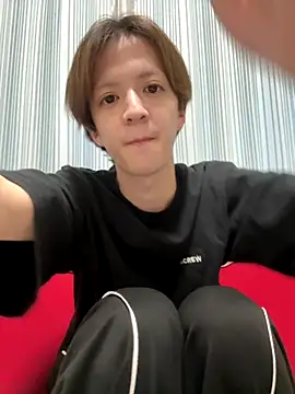 yuuuuma578 online show from November 13, 2025, 8:51 am