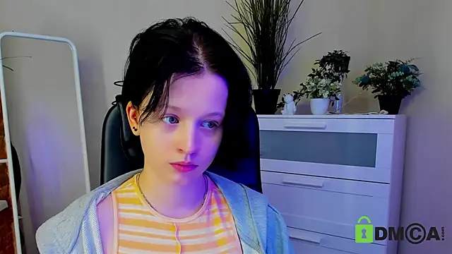 Snapshot of Alina_Mills chatting on January 16, 2025, 10:53 am Alina Mills online show from January 16, 2025, 10:53 am