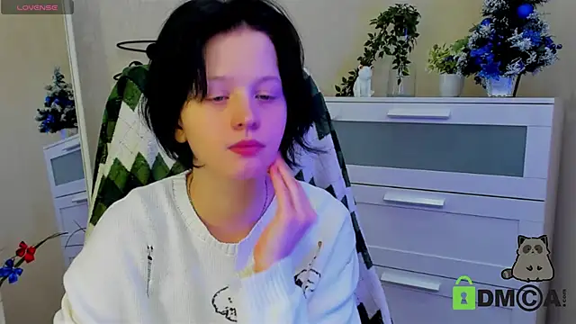 Snapshot of Alina_Mills chatting on January 8, 2025, 10:59 am Alina Mills online show from January 8, 2025, 10:59 am