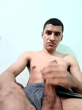 Rogersmit2 online show from April 25, 2026, 3:31 am