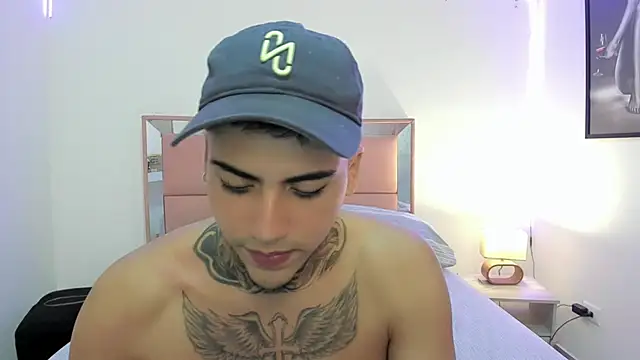 Snapshot of mad_maxxx2 chatting on February 2, 2025, 11:00 pm mad maxxx2 online show from February 2, 2025, 11:00 pm