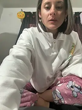 Snapshot of Alice_milf_ chatting on March 4, 2026, 9:00 pm Alice milf online show from March 4, 2026, 9:00 pm