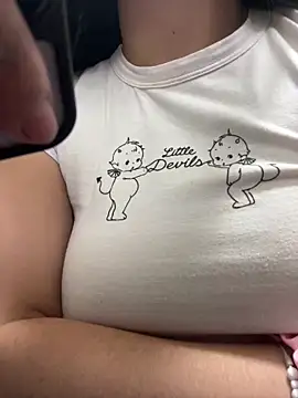 Snapshot of _luna_torres chatting on February 21, 2026, 1:02 pm luna torres online show from February 21, 2026, 1:02 pm