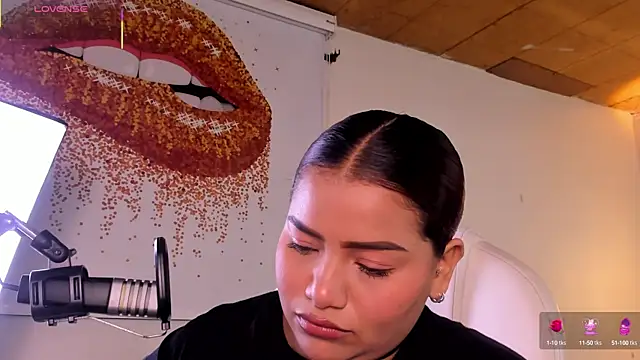 loly marce online show from March 20, 2025, 8:51 pm