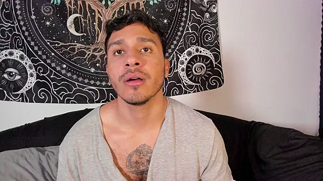 JayMarcos  online show from November 14, 2025, 10:35 pm