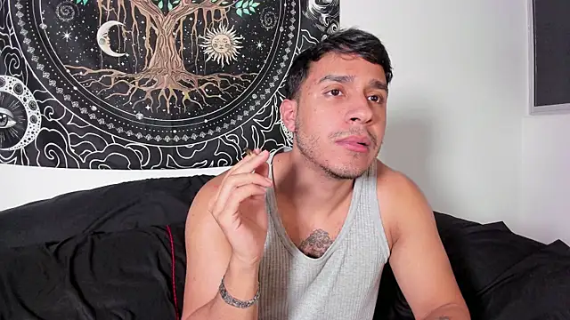 JayMarcos  online show from October 18, 2025, 2:46 am