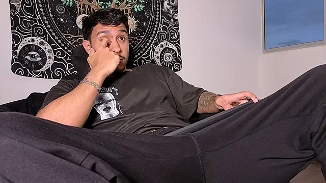 JayMarcos  online show from September 29, 2025, 10:59 pm