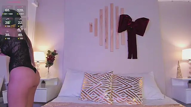 Snapshot of VictoriaNoah_ chatting on December 19, 2025, 7:49 pm VictoriaNoah online show from December 19, 2025, 7:49 pm