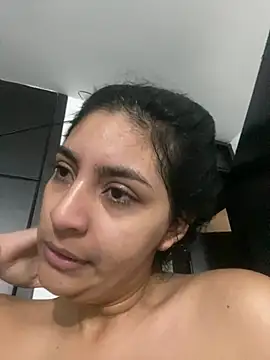 Snapshot of cloe_small chatting on March 2, 2025, 1:26 am cloe small online show from March 2, 2025, 1:26 am