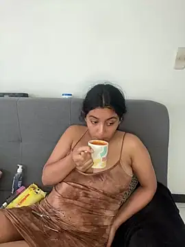Snapshot of cloe_small chatting on February 9, 2025, 9:49 pm cloe small online show from February 9, 2025, 9:49 pm