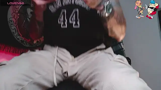 ren stipee online show from October 1, 2025, 10:09 am