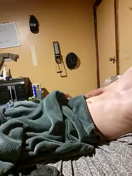 Snapshot of BigDDave6979 chatting on February 27, 2025, 6:35 am BigDDave6979 online show from February 27, 2025, 6:35 am