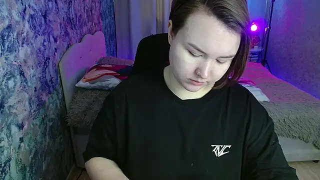 Jenny Fox online show from February 17, 2026, 4:10 am