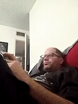 Snapshot of crazycam619 chatting on February 8, 2026, 10:07 pm crazycam619 online show from February 8, 2026, 10:07 pm