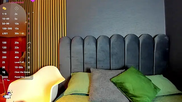 Nicolette ks  online show from January 14, 2026, 5:55 am