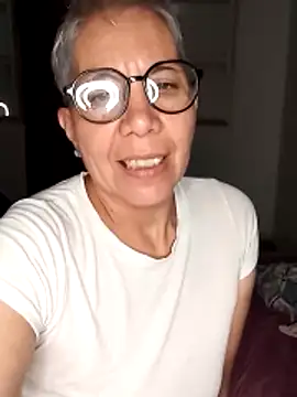 Snapshot of luz_bella chatting on December 26, 2024, 2:33 am luz bella online show from December 26, 2024, 2:33 am