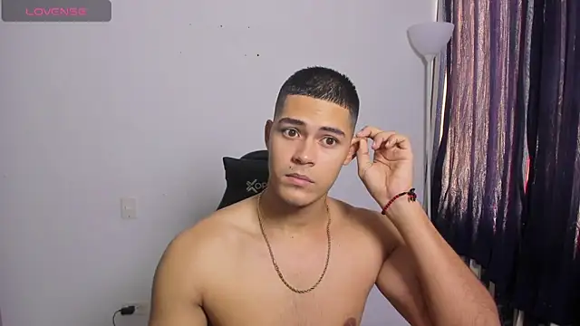 Iamdylan777 online show from February 26, 2026, 1:22 pm